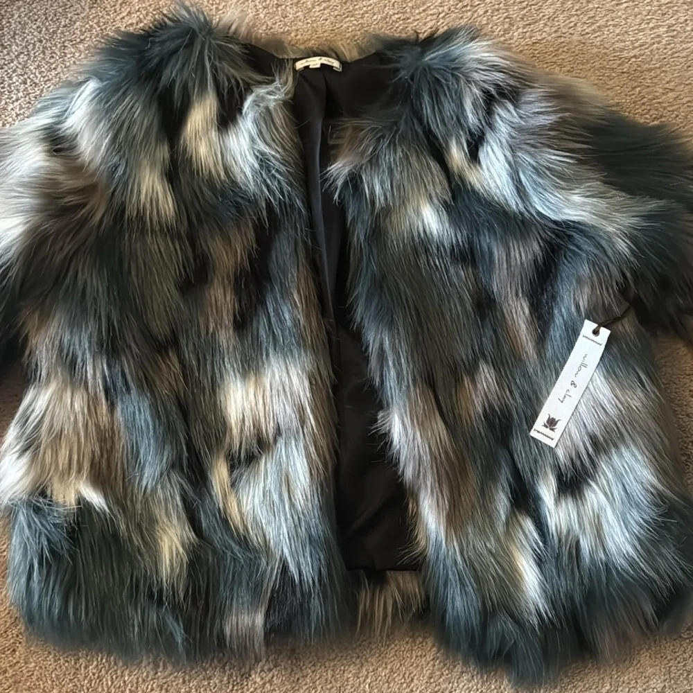 Women’s blue grey faux fur jacket - Picture 5 of 6